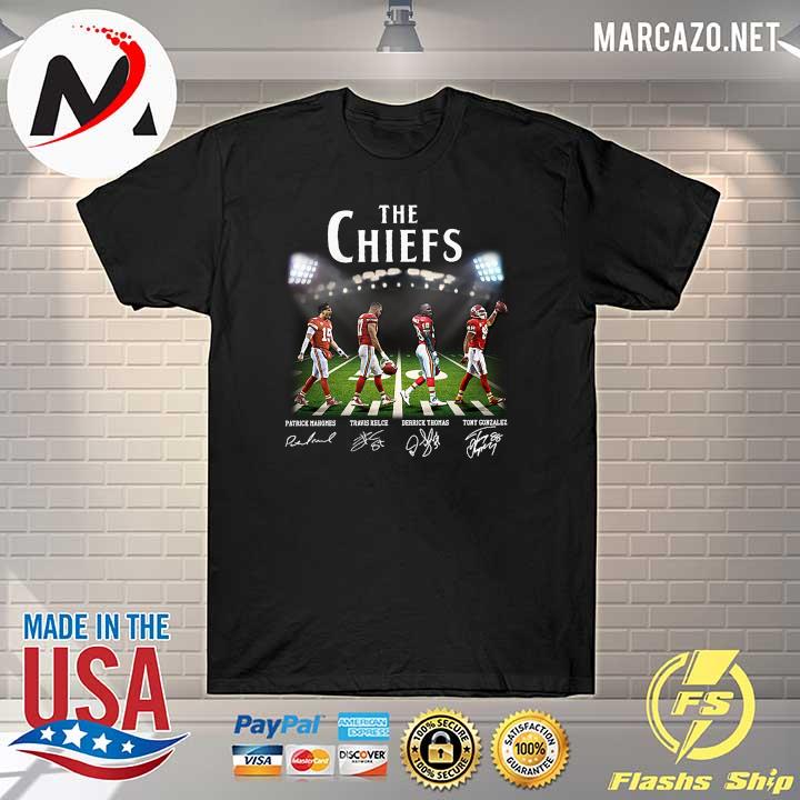 The Chiefs Patrick Mahomes Travis Kelce Derrick Thomas Tony Gonzalez Signatures Shirt