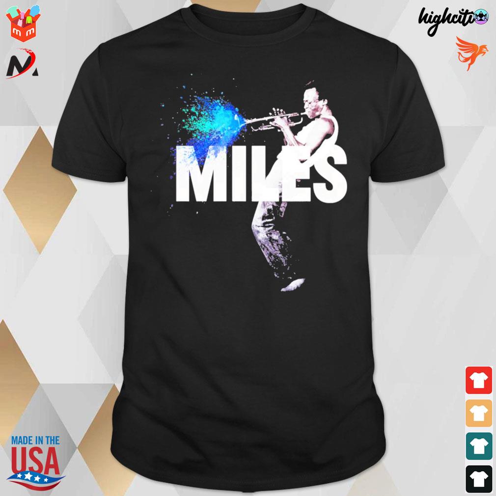Bandleader and compos Miles Davis t-shirt