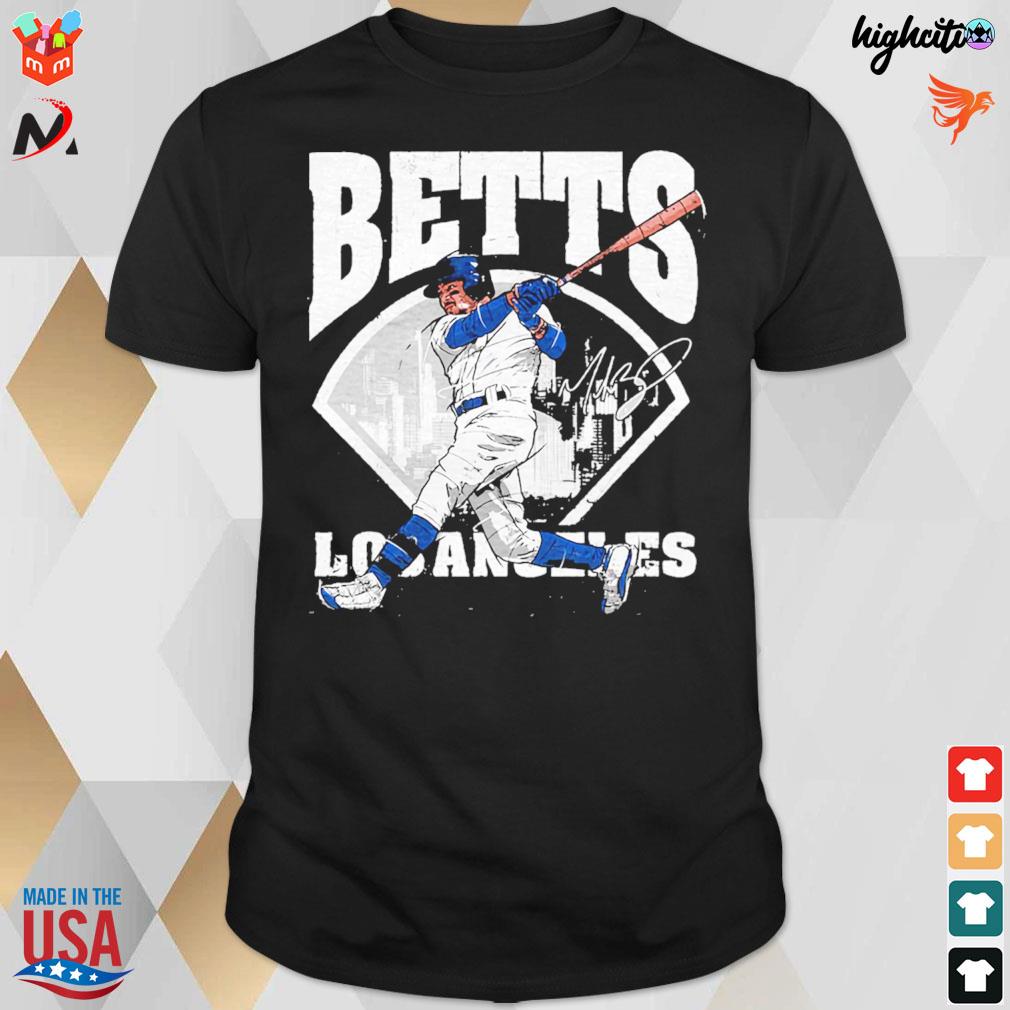 Distressed design Mookie Betts field Dodgers baseball signature t-shirt