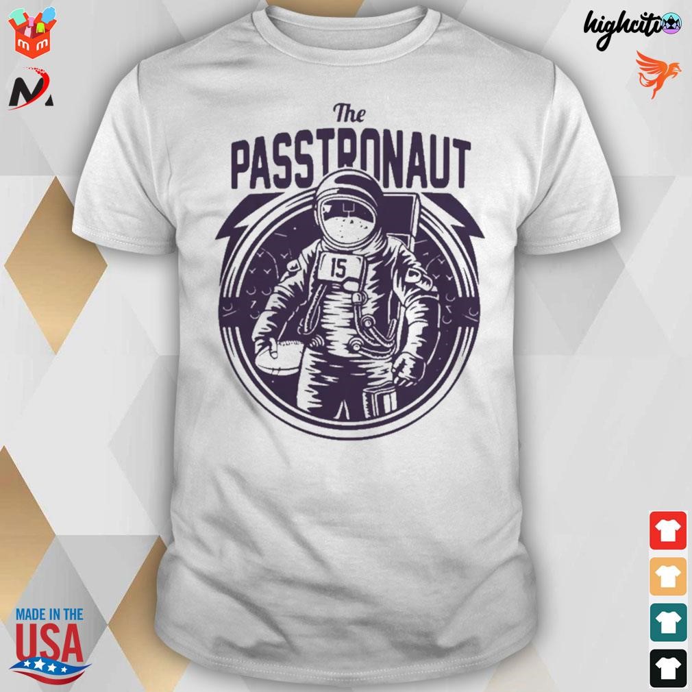 Official Minnesota Vikings The Passtronaut t-shirt